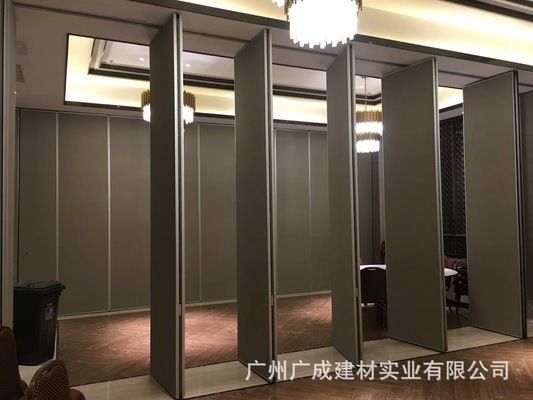 鋼結構玻璃隔斷圖片（鋼結構玻璃隔斷的清潔保養方法不同材質玻璃隔斷價格對比）